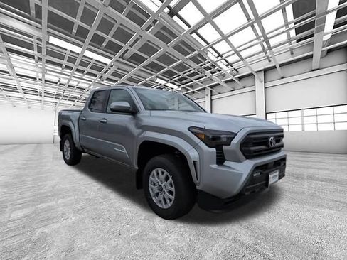 Used 2026 Toyota Tacoma SR5 AWD/4WD image 1