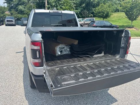 Used 2021 RAM 1500 Big Horn AWD/4WD image 7