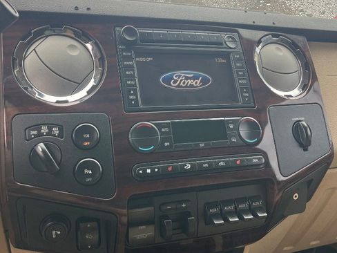 Used 2008 Ford F450 Lariat image 9