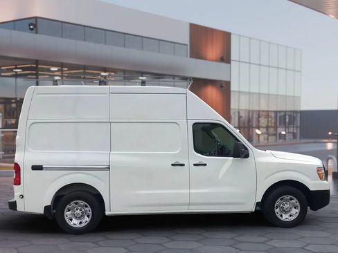 Used 2018 Nissan NV 2500 SV w/ Navigation Package RWD image 4