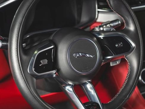 Used 2022 Jaguar F-PACE SVR AWD/4WD image 39