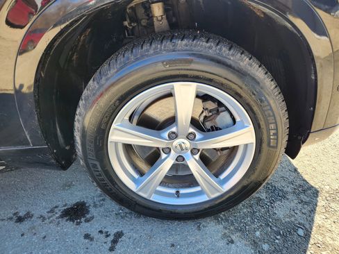 Used 2017 Volvo XC90 T5 Momentum w/ Vision Package image 6