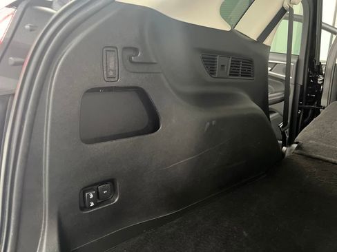 Used 2024 Ford Edge Titanium image 31