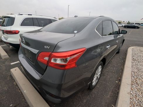 Used 2019 Nissan Sentra SV image 5