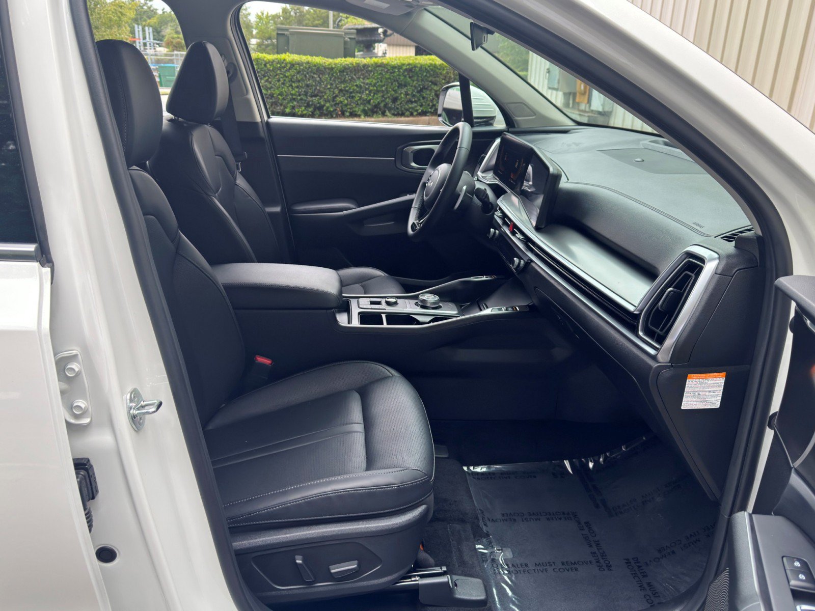Used 2025 Kia Sorento EX AWD/4WD image 15