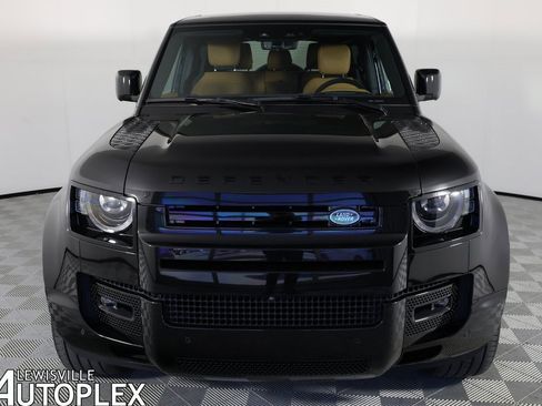 Used 2024 Land Rover Defender 90 V8 image 2