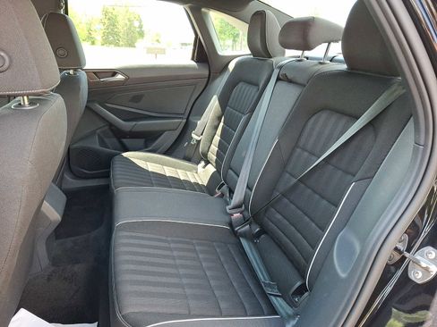 Used 2024 Volkswagen Jetta Sport FWD image 8
