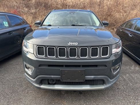 Used 2018 Jeep Compass Limited w/ Navigation Group image 2