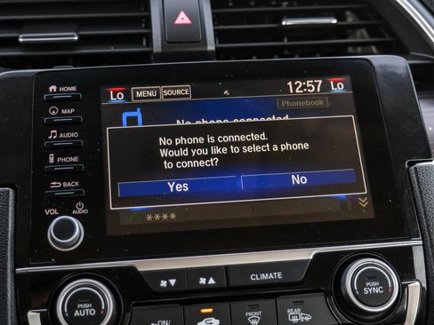 Used 2019 Honda Civic Touring image 29