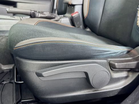 Used 2017 Subaru Crosstrek 2.0i Premium image 23