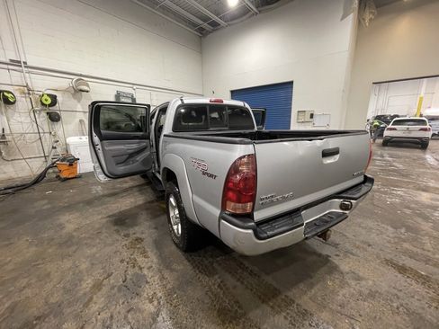 Used 2005 Toyota Tacoma 4x4 Double Cab image 18