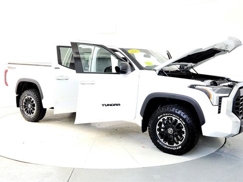 Used 2023 Toyota Tundra SR5 image 12