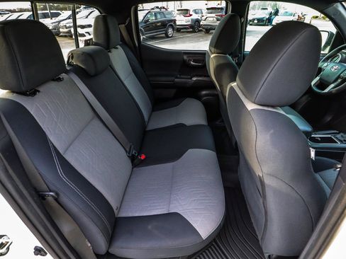 Used 2020 Toyota Tacoma TRD Sport image 37