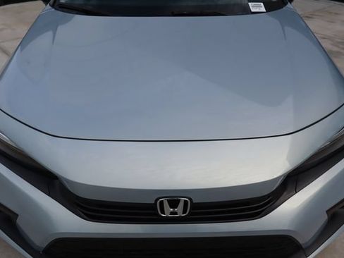 Used 2023 Honda Civic Touring image 10