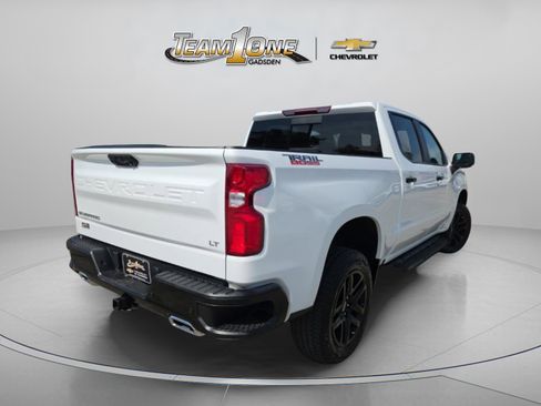 Used 2025 Chevrolet Silverado 1500 LT Trail Boss w/ Convenience Package II image 8