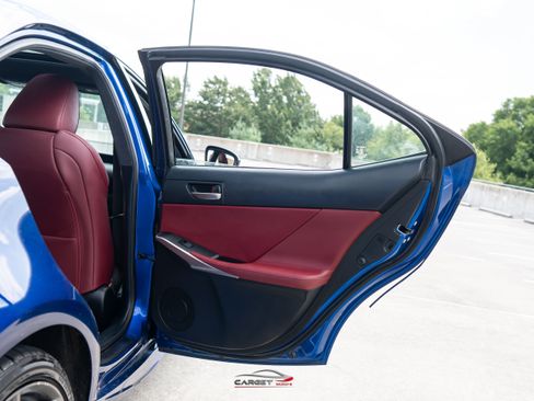 Used 2019 Lexus IS 300 F Sport w/ F Sport Package AWD/4WD image 43