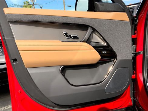 New 2026 Land Rover Range Rover Sport SE image 11