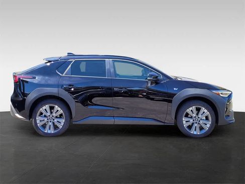 Certified 2024 Subaru Solterra Limited image 7