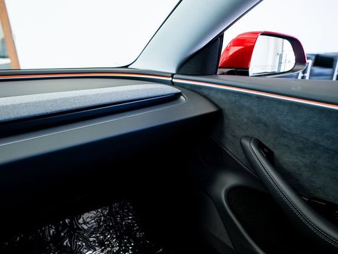 Used 2024 Tesla Model 3 Long Range image 40