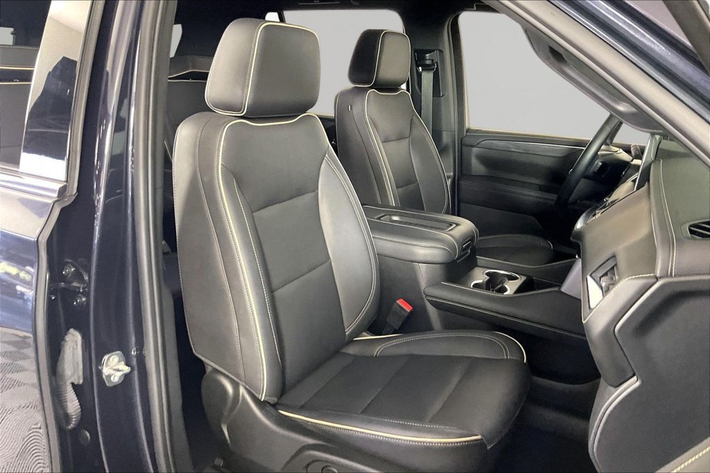 Used 2023 GMC Yukon SLT w/ SLT Premium Package RWD image 27