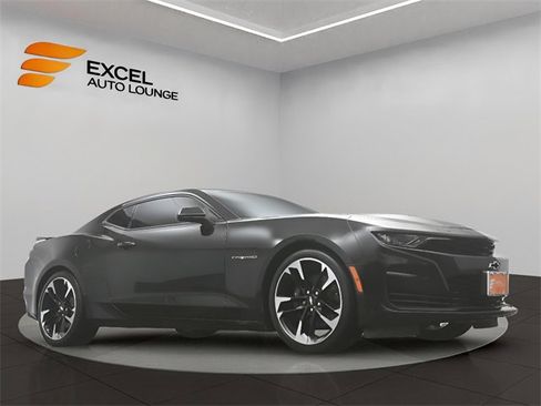 Used 2019 Chevrolet Camaro SS image 42