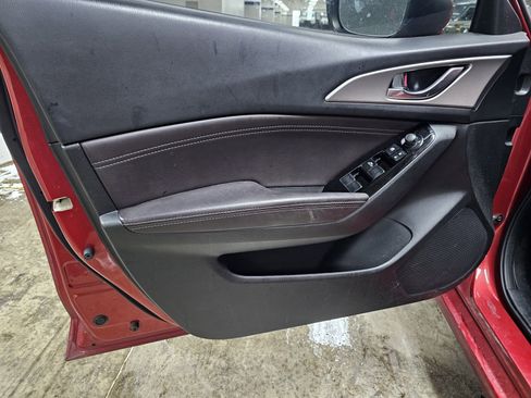 Used 2017 MAZDA MAZDA3 Touring image 10