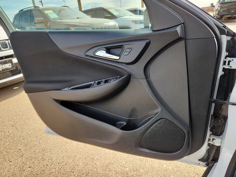 Used 2024 Chevrolet Malibu LT image 11