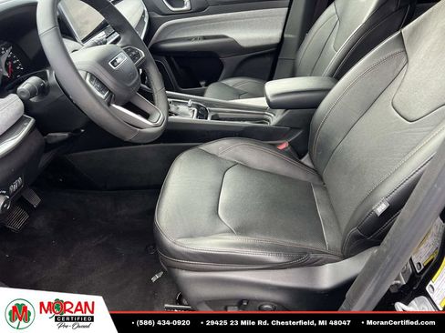 Used 2023 Jeep Compass Latitude AWD/4WD image 16