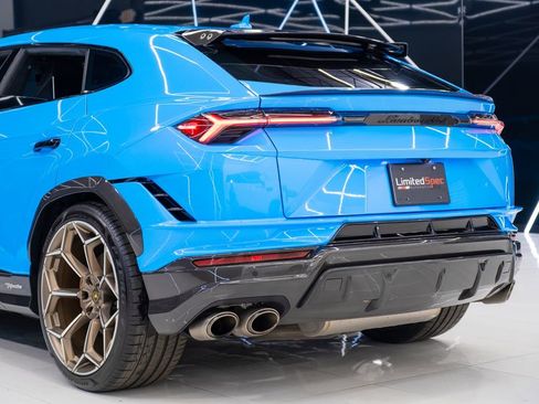 Used 2024 Lamborghini Urus Performante AWD/4WD image 14