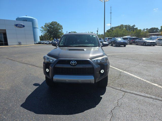 Used 2017 Toyota 4Runner TRD Off-Road AWD/4WD image 8