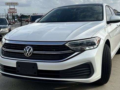 Used 2023 Volkswagen Jetta SE FWD image 51