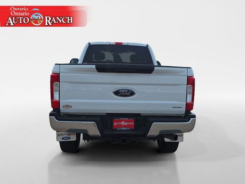 Used 2019 Ford F350 XLT w/ Camper Package AWD/4WD image 4