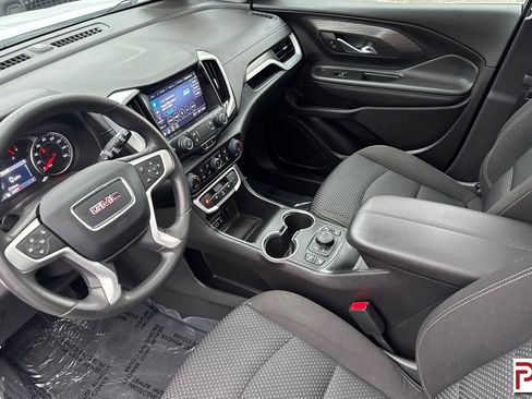 Certified 2024 GMC Terrain SLE w/ Driver Convenience Package image 10