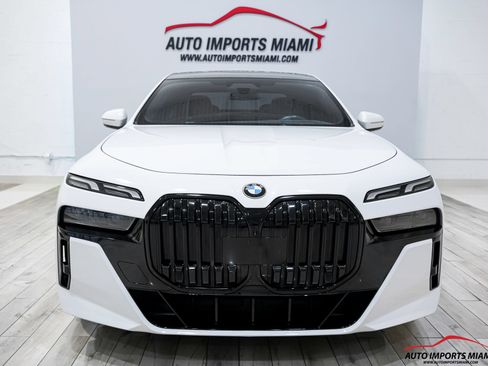 Used 2023 BMW 740i RWD image 31