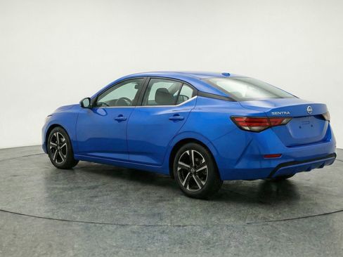Used 2025 Nissan Sentra SV image 6