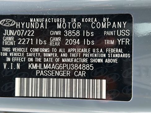 Used 2023 Hyundai Elantra SEL image 30