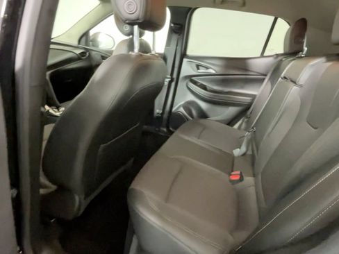 Used 2022 Buick Encore GX Select w/ Sport Touring Package FWD image 21