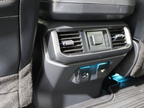 Used 2023 Ford F150 Lariat AWD/4WD image 33