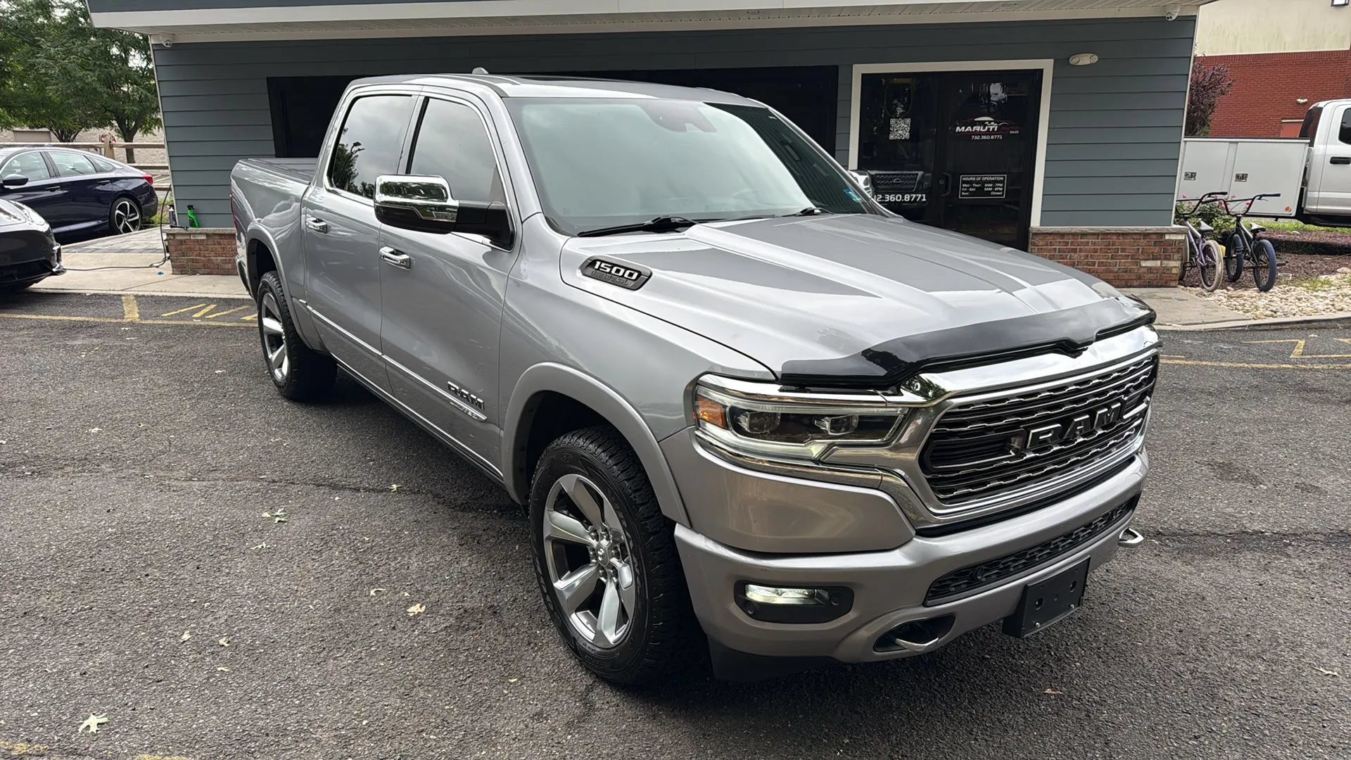 Used 2019 RAM 1500 Limited AWD/4WD image 3