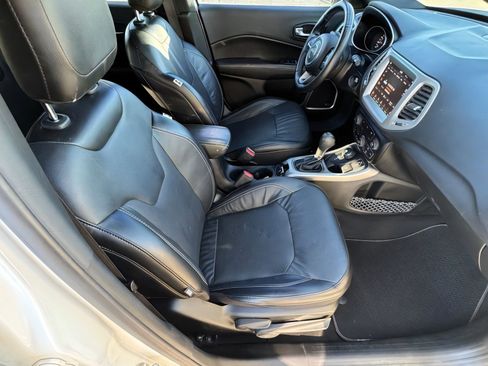 Used 2021 Jeep Compass Latitude w/ Sun and Sound Group image 11