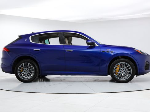 Certified 2023 Maserati Grecale Modena AWD/4WD image 6