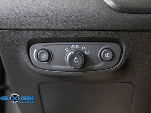 Used 2023 Buick Encore GX Preferred w/ Cold Weather Comfort Package AWD/4WD image 13