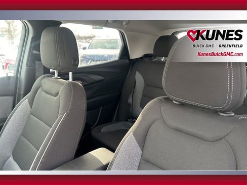 Used 2025 Chevrolet TrailBlazer LT image 36