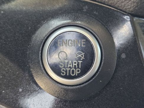 Used 2019 Ford Escape Titanium w/ U9j03 - Titanium Tow Package AWD/4WD image 20