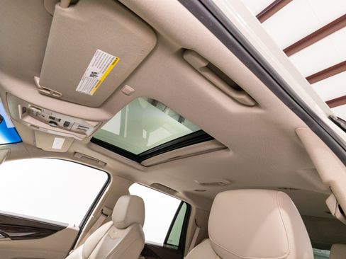 Used 2016 Cadillac Escalade Luxury RWD image 16