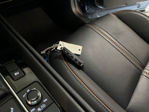 Used 2025 MAZDA CX-50 2.5 Hybrid w/ Premium Plus Pkg image 21