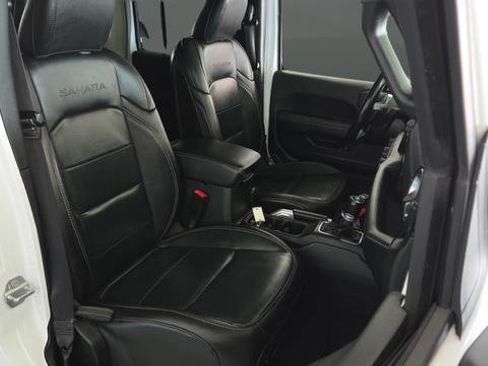 Used 2020 Jeep Wrangler Unlimited Sahara AWD/4WD image 23