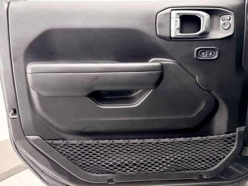 Used 2022 Jeep Wrangler Unlimited Sport w/ Sun And Sound Package image 26