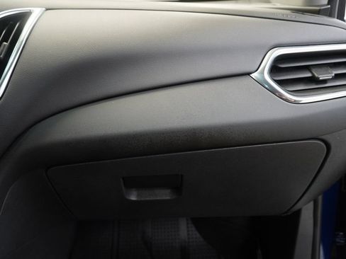 Used 2022 Chevrolet Equinox LT FWD image 39