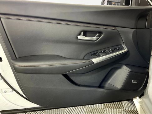 Certified 2023 Nissan Sentra SR w/ SR Premium Package image 21